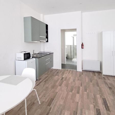 Giorgy 02 Apartment โกโม ภายนอก รูปภาพ