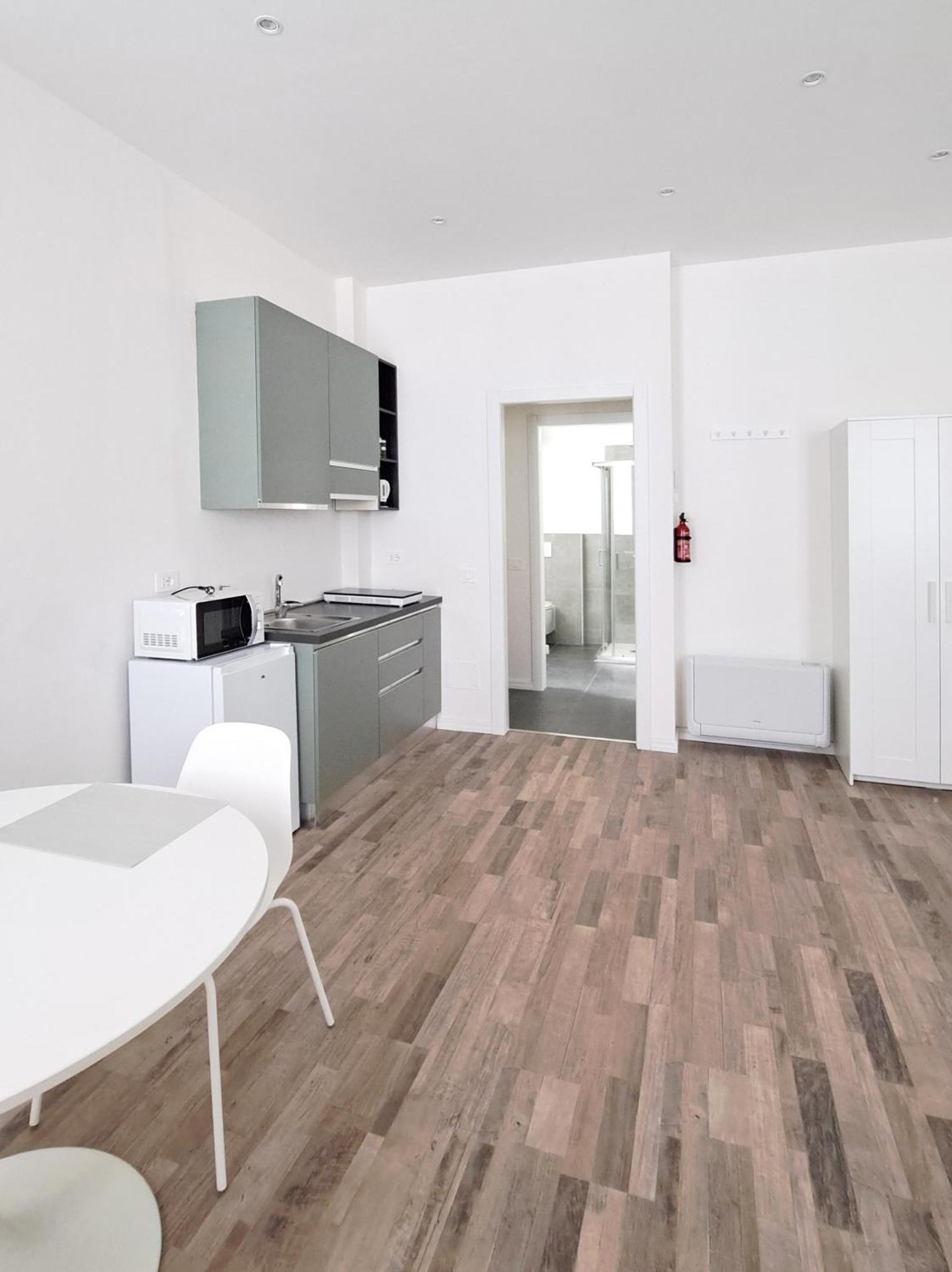 Giorgy 02 Apartment โกโม ภายนอก รูปภาพ